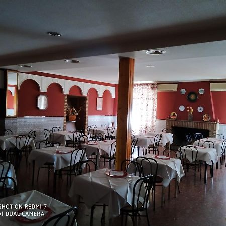 Hostal Restaurante El Parador Alcaracejos Exteriér fotografie